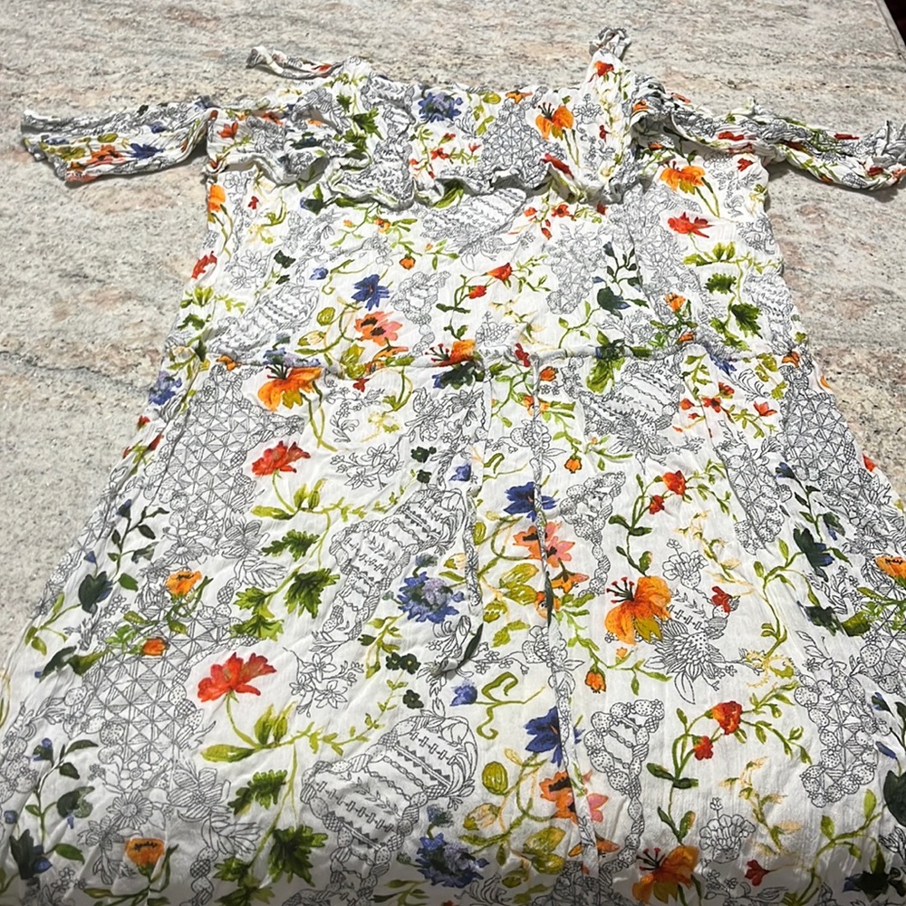 10/$30 Max Jeans Off the Shoulder Flounced Floral Dress